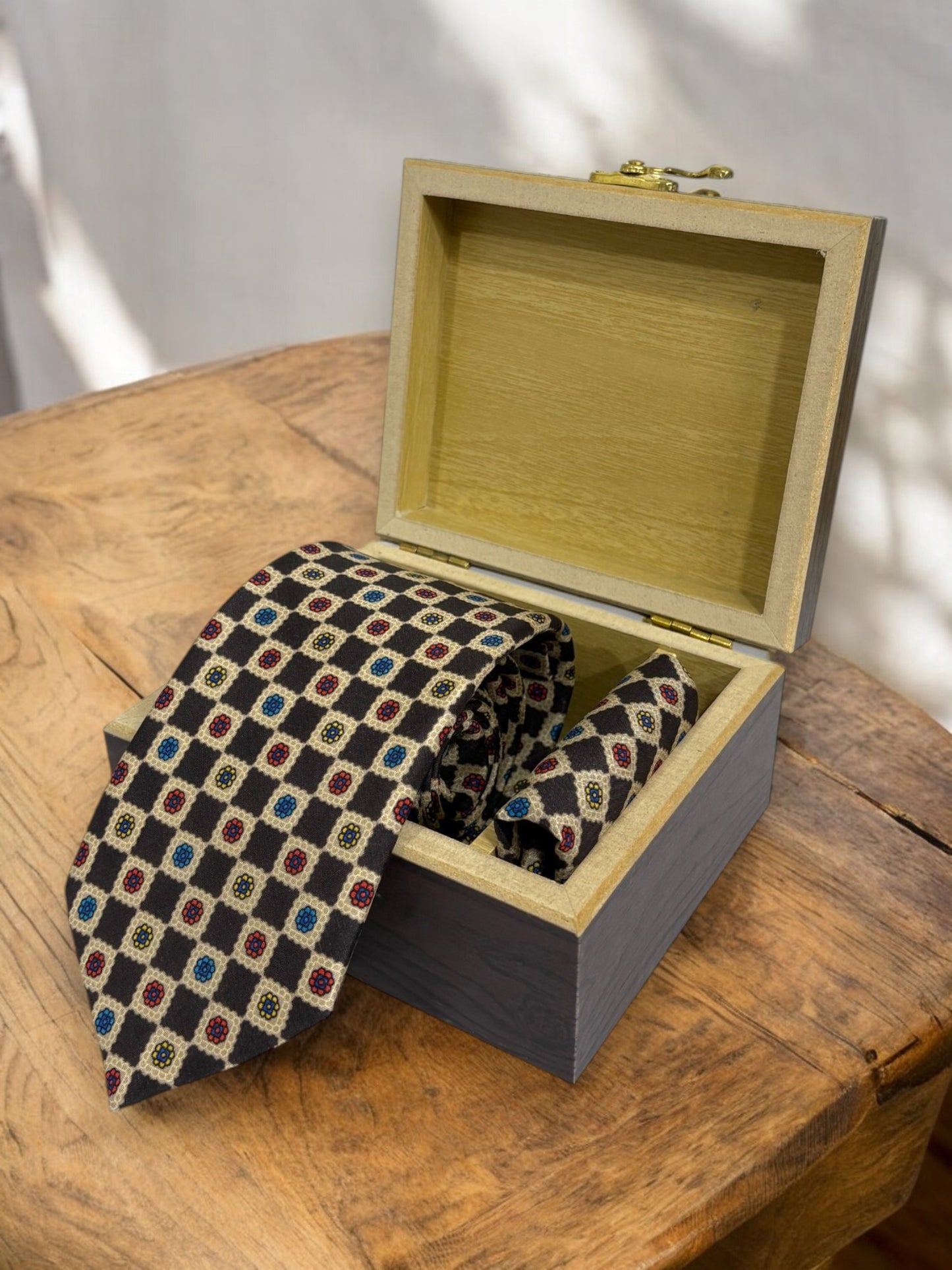 Beige & Espresso Geometric Silk Necktie & Pocket Square Gift Set